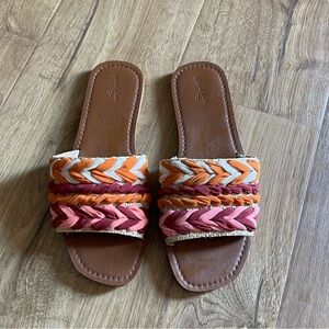 Universal thread sandals, size 10